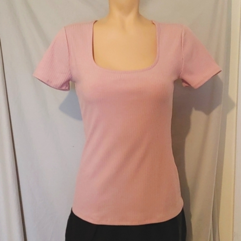 INC fitted style pink ribbed top,NEW